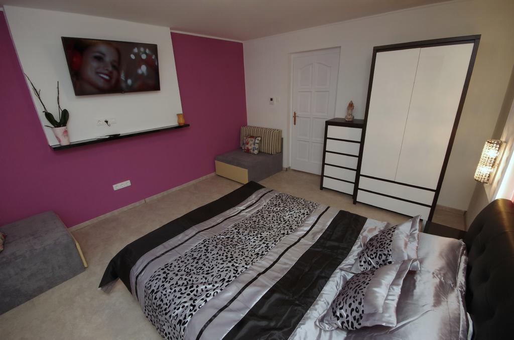 Regina Delux Apartman Gyula Luaran gambar